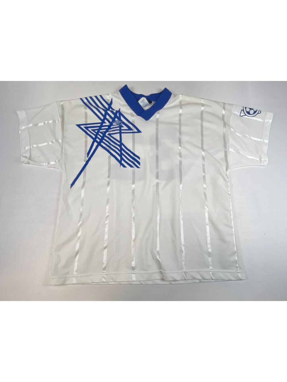 Vintage Umbro Mens L White Blue #32 Soccer Jersey Made in USA